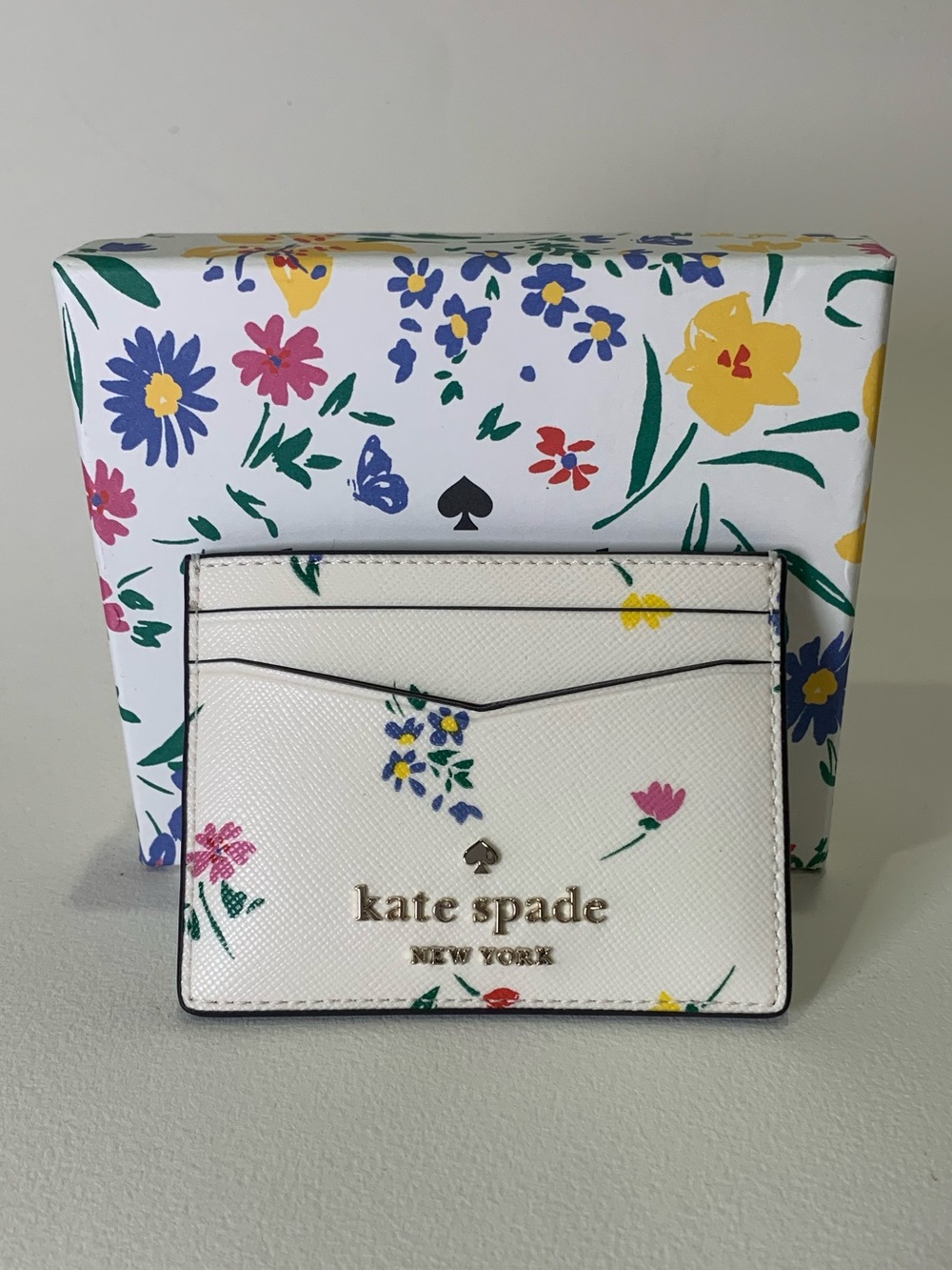 Kate Spade Staci Card Holder New in Box